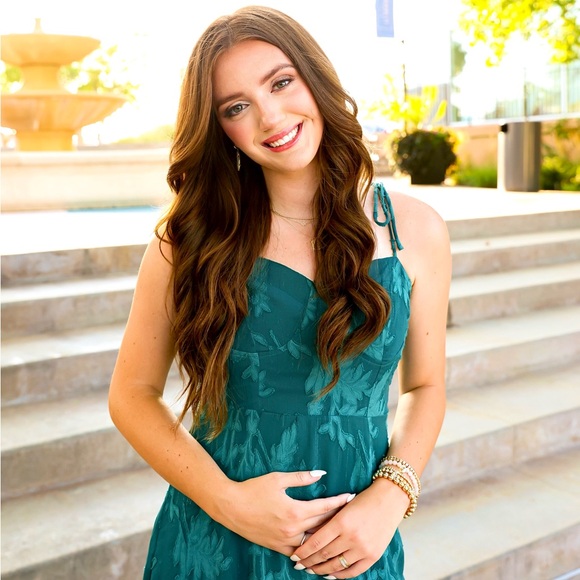 Meet your Posher, Tana - Picture 5 of 8